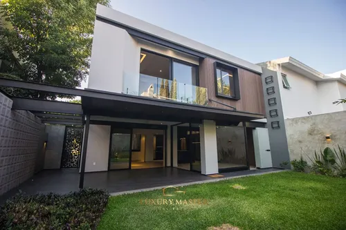 Casa De Lujo En Venta En Valle Real