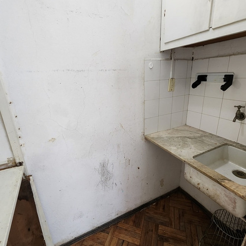 Alquiler Oficina O Consultorio En Centro De Montevideo 60mts2.