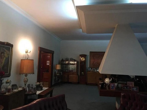 Piso Unico Estación Adrogué 270 M2 Cub + 300 M2 Descubiertos