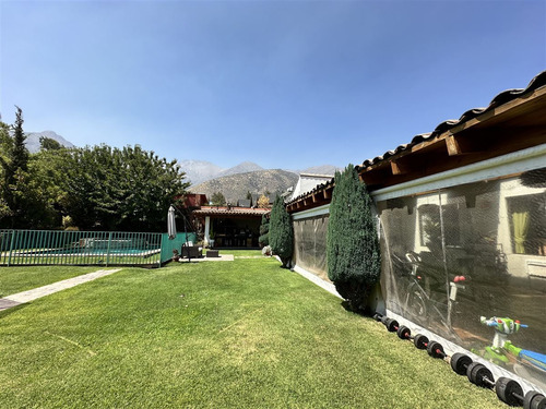 Casa En Arriendo De 5 Dorm. En Peñalolén