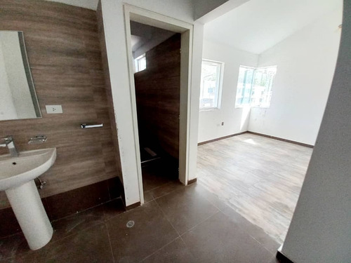 Imagen 9 de 17 de En Venta Hermoso Townhouse Maryori Wadskier 0414-9467879
