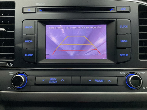 Imagen 8 de 15 de Hyundai Elantra 2018 2.0 Gls Mt