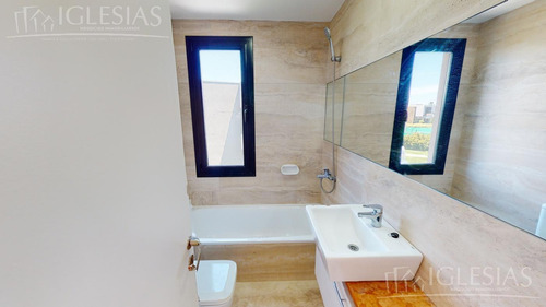 Imagen 29 de 30 de Casa A La Laguna En Alquiler - Barrio Las Acacias, Puertos Del Lago
