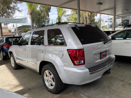 Imagen 4 de 12 de Jeep Grand Cherokee 2006 Limited V8 Power Tech 4x2 At
