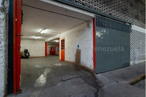 Mg Bm Vende Local Comercial En La Candelaria Mls #24-19512