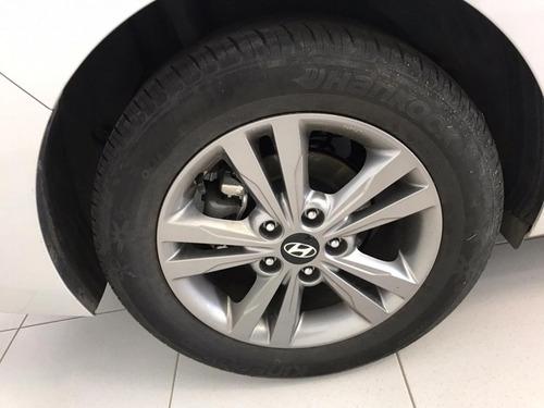 Hyundai Elantra 2.0 16v Flex 4p Automatico