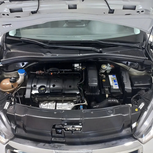 Peugeot 208 1.6 Feline