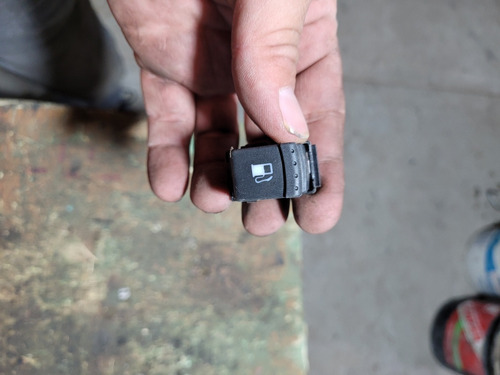 Switch De Gasolina Chevrolet Trax 1.4 T. Aut. 4x4 18 (Usado)
