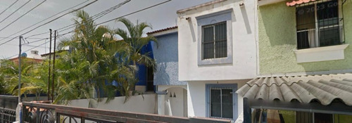 Casa En Remate Bancario En José C. Barajas Carrillo, Azaleas, Alfredo V. Bonfil, Colima