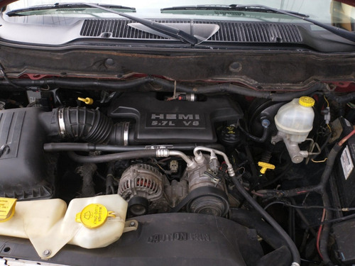 Imagen 12 de 15 de Dodge Ram 2500 5.7 Pickup Quad Cab Laramie 4x4 At