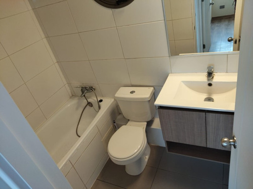 En Arriendo Comodo Dpto. 2 Dormitorios Y Un Baño