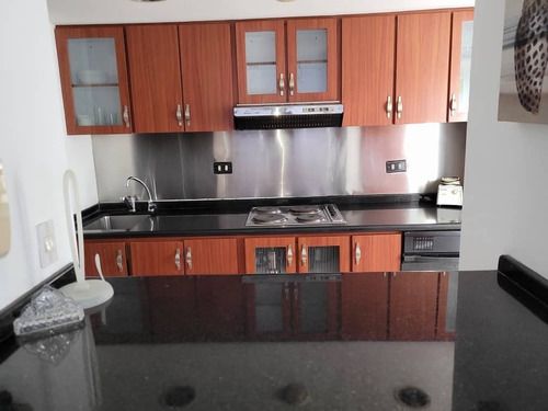 Imagen 6 de 12 de Alquilo El Rosal, Bello Apartamento Amoblado