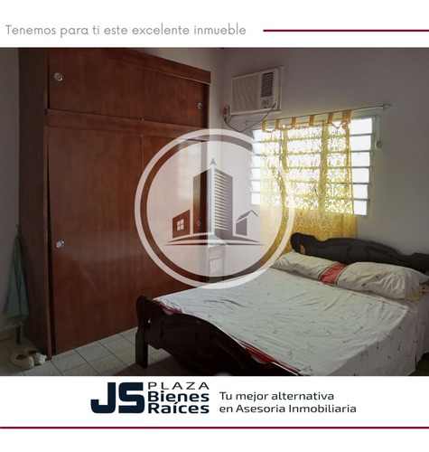 Imagen 10 de 13 de En Venta Amplia Casa Barrio 23 De Enero Maracay 04144435954