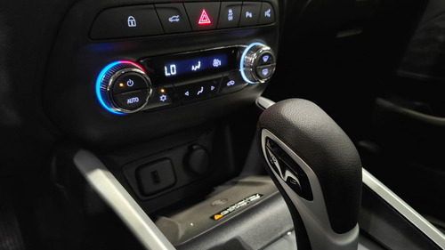 Chevrolet Onix plus 1.0 Turbo Premier At