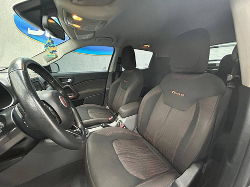 Fiat Toro Volcano 2.4 16V Flex Aut.
