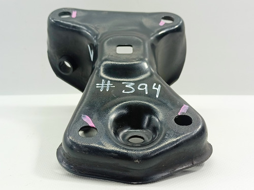 Base Soporte Eje Trasero Izquierdo Vw Jetta Mk6 11-16 (Usado)