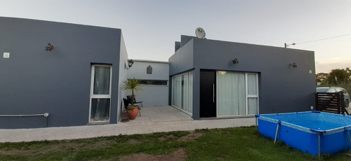 Casa En Venta En Los Acantilados