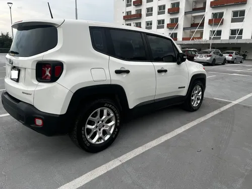 Jeep Renegade 1.8 Sport 4x2 At