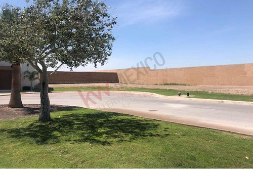 Excelente Terreno En Venta En Las Villas, Uno De Los Fraccionamientos Mas Exclusivos De Torreon,...