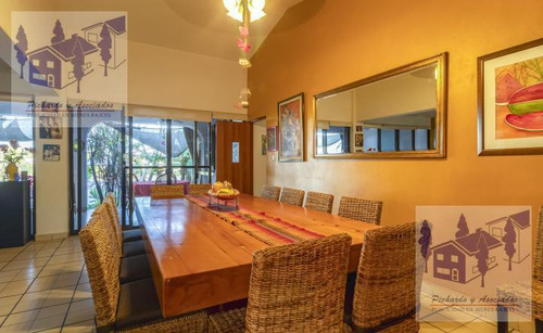 Casa En Venta En El Club De Golf Santa Fe Xochitepec Morelos.