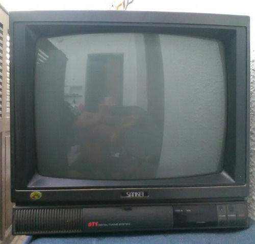 Televisor Color Sankei 20 Pulgadas.