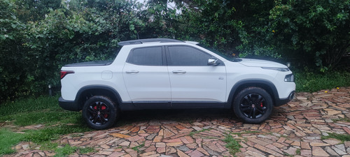 Fiat Toro 2.0 Freedom 4x4 4p