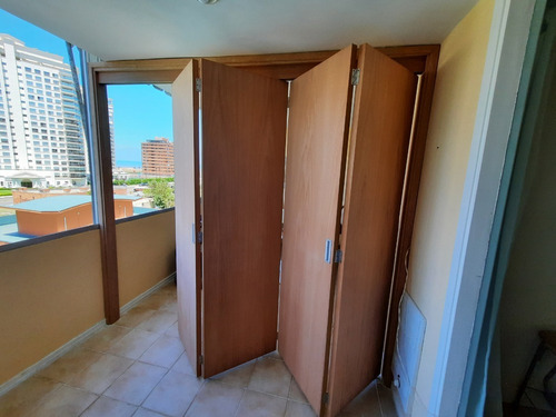 Imagen 3 de 10 de Puerta Plegable A Medida En Madera - 4 Hojas Valor Instalada