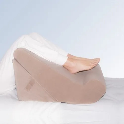 Imagen 3 de 10 de Almohadon Triangular Reposo 7 Posiciones En 1 Funda Lavable