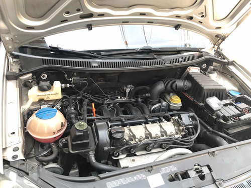 Imagem 8 de 8 de Volkswagen Polo 2013 1.6 Vht Total Flex 5p