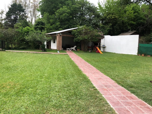 Imagen 8 de 30 de Venta, Casa Con Parque, Pileta, Quincho, P. Leloir Ituzaingo