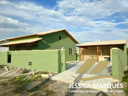 Imagem 1 de 5 de 33-4 Casa De 2 Quartos E Área Gourmet Em Unamar - Cabo Frio