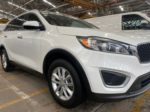 Kia Sorento 2.4 Lx At
