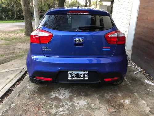 Imagen 7 de 15 de Kia Rio 2014 1.4 Ex 109cv 4at