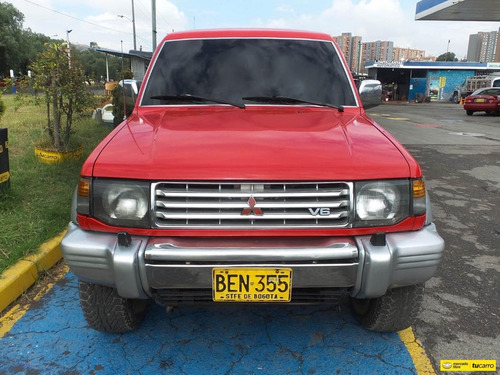 Mitsubishi Montero Wagon