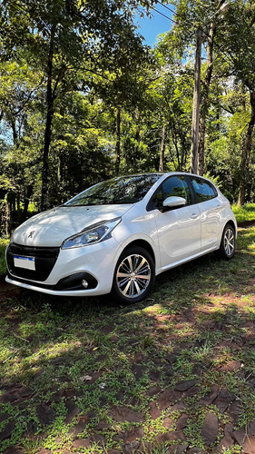 Peugeot 208 1.6 Feline Tiptronic