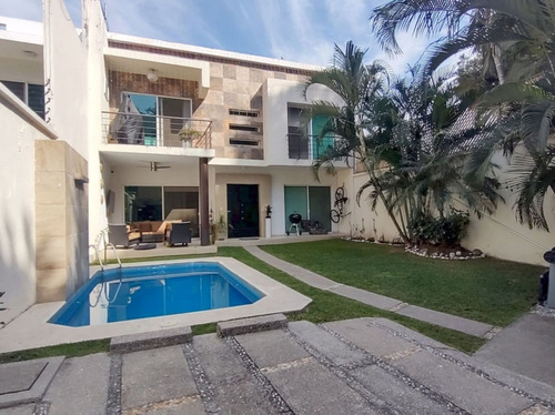 Casa Estilo Contemporáneo En Lomas De Cuernavaca.