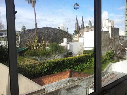 Casa Venta 3 Dormitorios, 2 Baños Y Terreno 180 Mts 2 - Barrio Norte