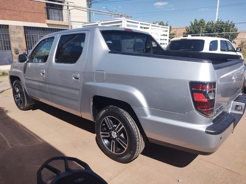 Imagen 3 de 15 de Honda Ridgeline 2014 Rtl At