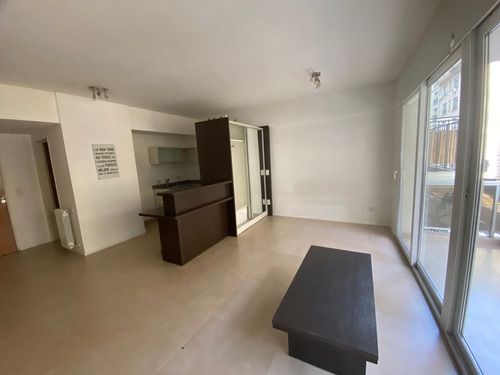 Monoamb. En Alquiler A/prof. En Recoleta C/balcón