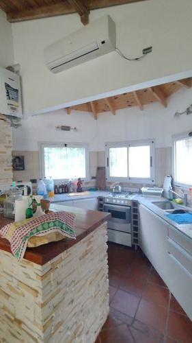 Imagen 11 de 20 de Casa En Venta Con Piscina Y Gran Parque En Tortuguitas