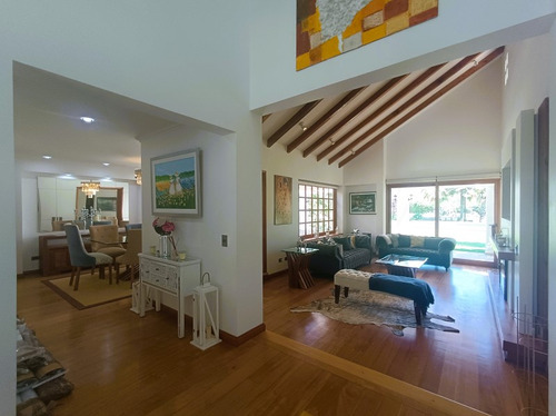 Venta Casa 5d5b10e1b - Sector Sta Esther/ Lo Pinto Chicureo