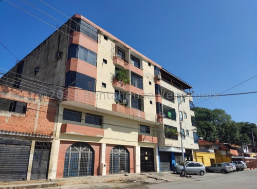 Asg Apartamento En Zona Centro De Turmero 24-3096