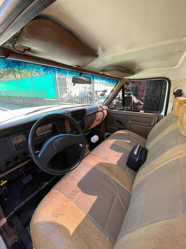 Ford F-100 3.6 Lujo 1992
