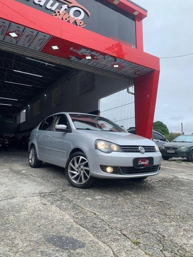 Volkswagen Polo Sedan 1.6 8v Comfortline 4p