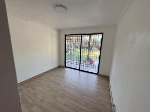 Se Arrienda Casa De 150 Mt2 En Condominio Doña Javiera.