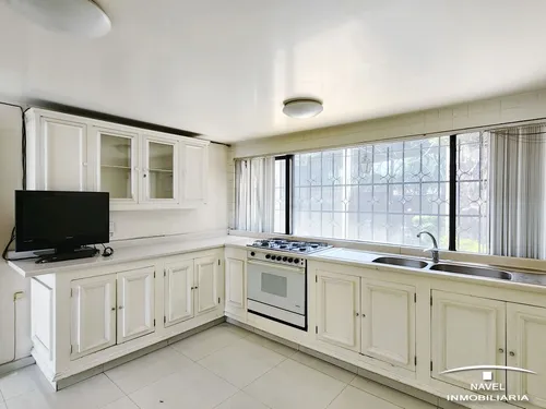 Casa Venta, Estratégicamente Ubicada El Sur De La Ciudad En La Colonia La Joya