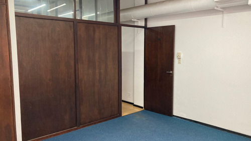 Imagen 3 de 18 de Venta Oficina 3 Privados + Baño + Recepcion