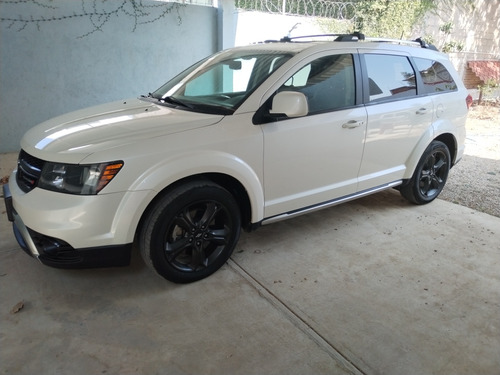 Dodge Journey 2.4 Sxt Sport 7 Pasajeros At