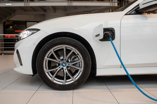Bmw 330e Urban 2024