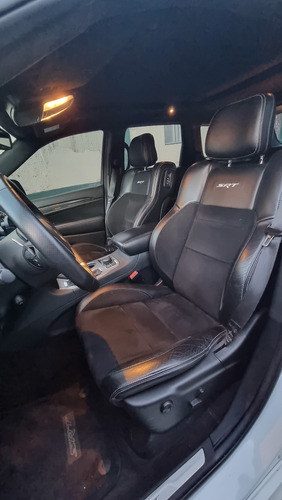 Imagen 16 de 18 de Jeep Grand Cherokee 2018 6.4 Srt Atx 465hp At